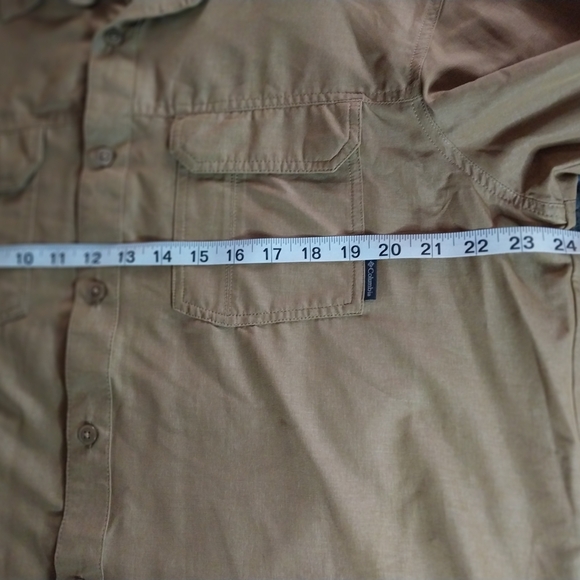 COLUMBIA Size L Tan Elegant Formal Shirt Blouse - Picture 8 of 11
